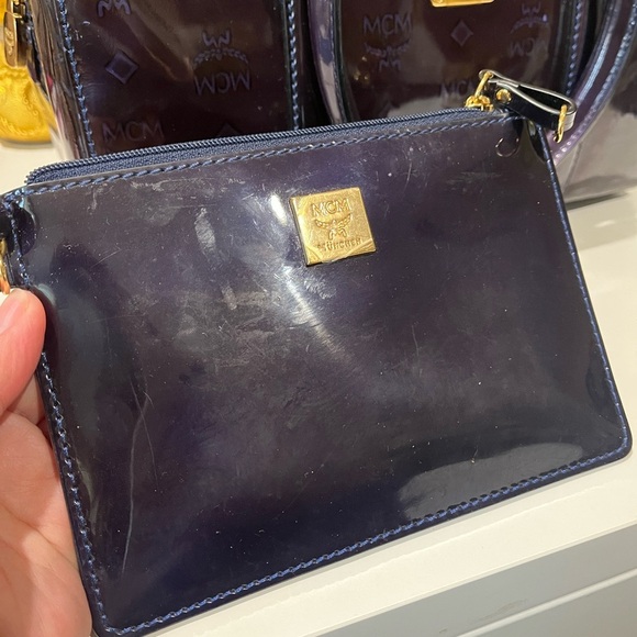 MCM PATENT ENAMEL MONOGRAM BAG WITH POUCH - Picture 8 of 16